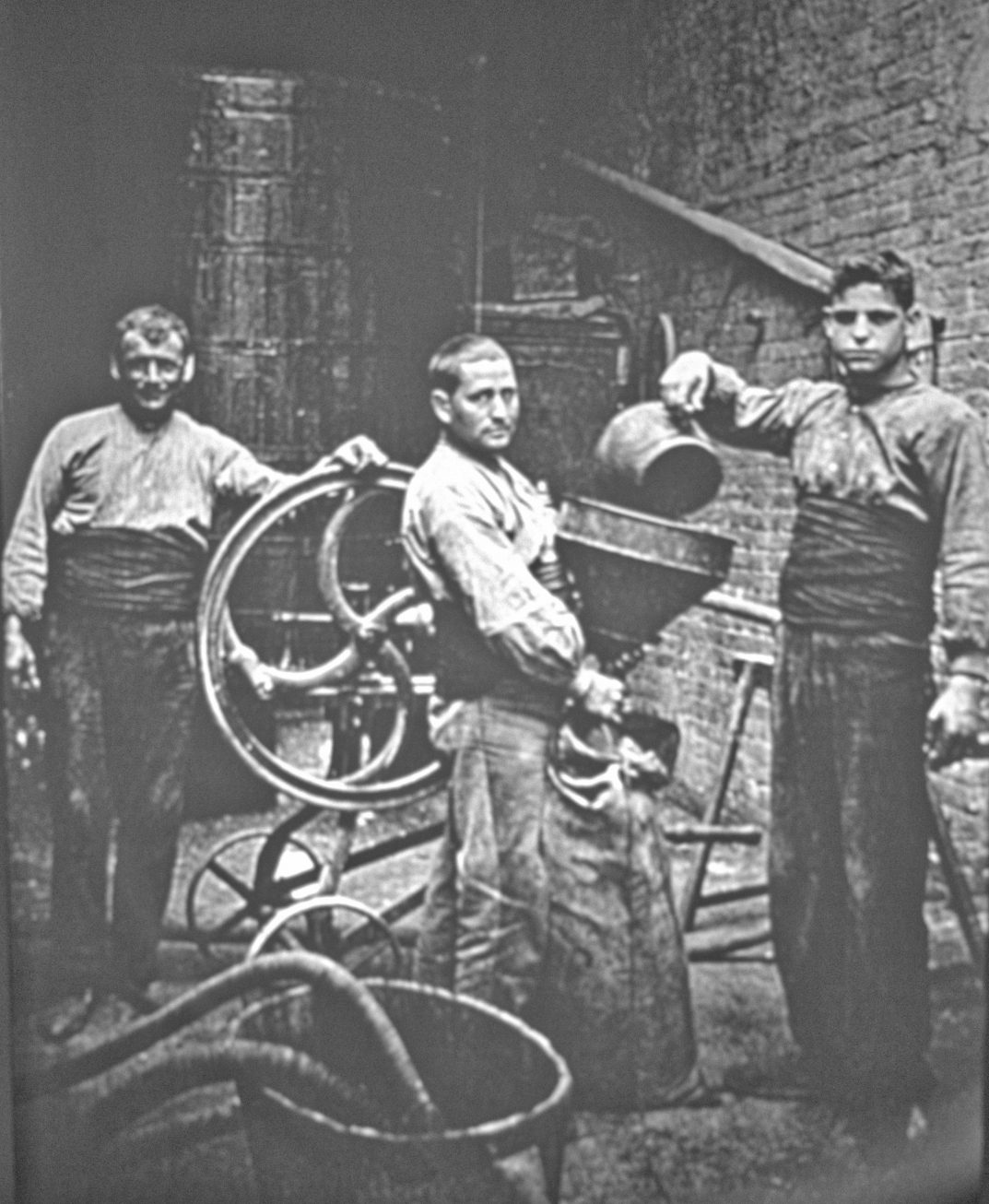 Abadal winery workers, Pla de Bages