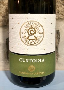 Custoza and the Knot of Love - Cantina di Custoza Custodia